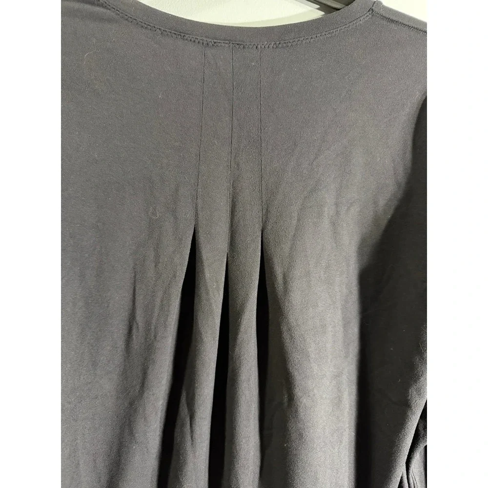 Lululemon Modal Pleated Back Long Sleeve Shirt dark gray size 4 thumb holes